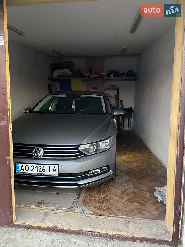 Універсал Volkswagen Passat 2015 в 