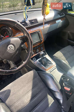 Седан Volkswagen Passat 2006 в 
