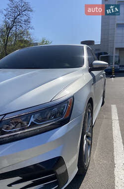 Седан Volkswagen Passat 2018 в 