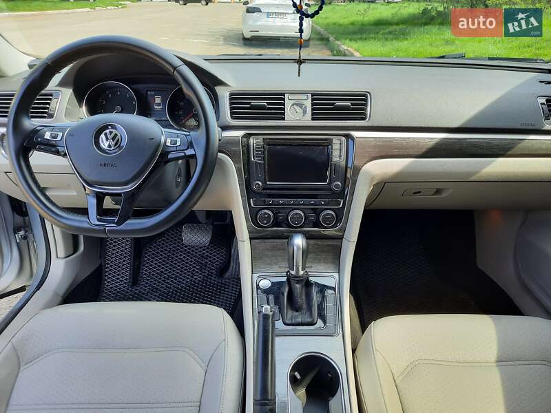 Седан Volkswagen Passat 2017 в Ивано-Франковске фото 18 Седан Volkswagen Passat 2017 в Ивано-Франковске