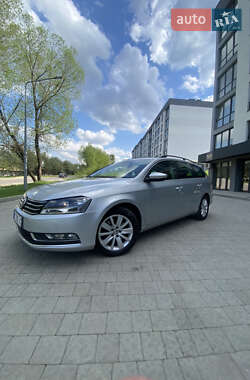 Универсал Volkswagen Passat 2011 в 