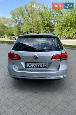 Универсал Volkswagen Passat 2011 в 