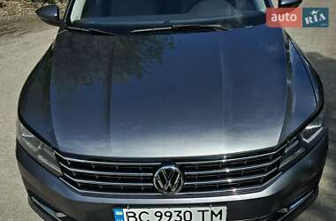 Седан Volkswagen Passat 2017 в 