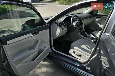 Седан Volkswagen Passat 2017 в 