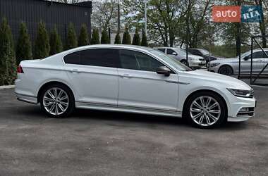 Седан Volkswagen Passat 2017 в 