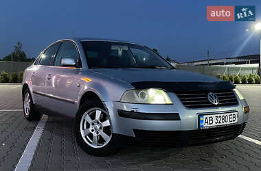 Седан Volkswagen Passat 2002 в 
