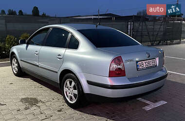 Седан Volkswagen Passat 2002 в 