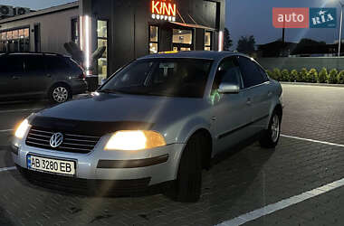 Седан Volkswagen Passat 2002 в 