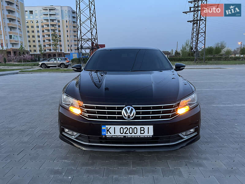 Седан Volkswagen Passat 2016 в Києві
