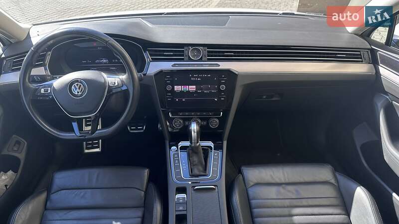 Универсал Volkswagen Passat 2018 в Хмельницком