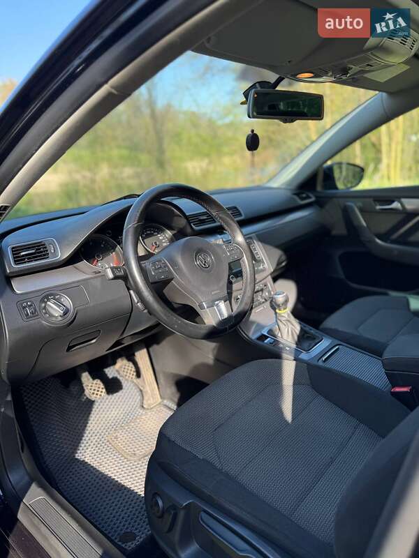 Універсал Volkswagen Passat 2010 в Прилуках