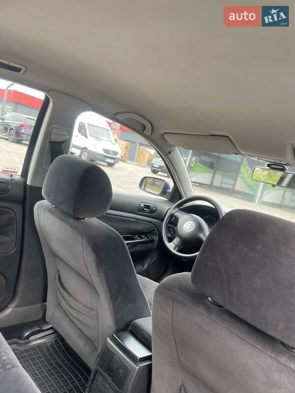 Седан Volkswagen Passat 2002 в Белой Церкви