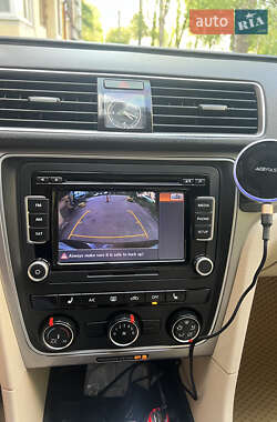 Седан Volkswagen Passat 2015 в 