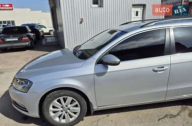 Универсал Volkswagen Passat 2012 в 
