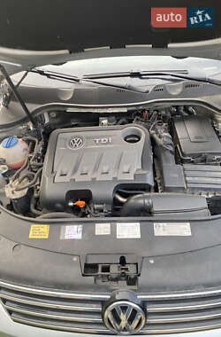 Универсал Volkswagen Passat 2011 в 