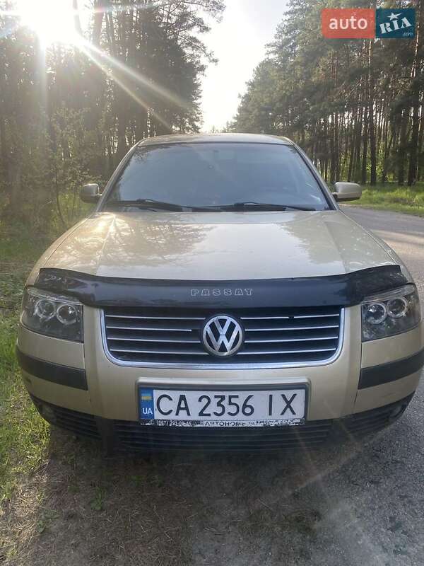 Седан Volkswagen Passat 2001 в Богуславе
