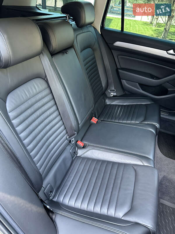 Универсал Volkswagen Passat 2018 в Львове