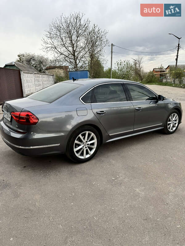 Седан Volkswagen Passat 2015 в Коростишеві