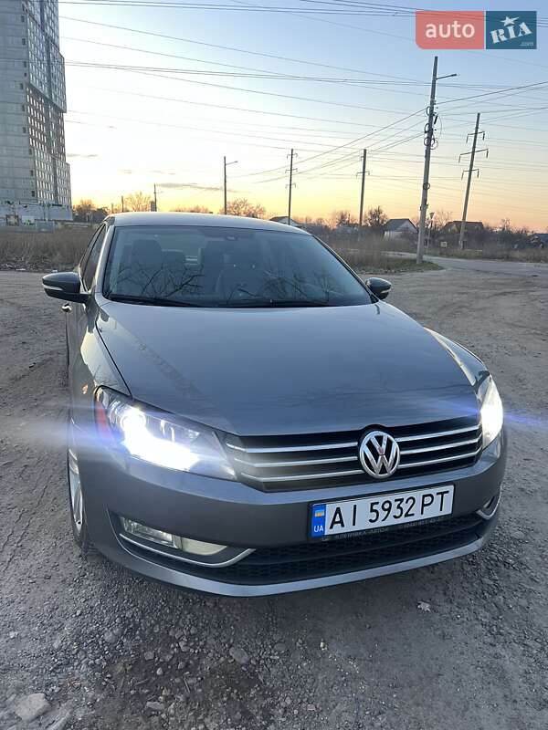 Седан Volkswagen Passat 2013 в 