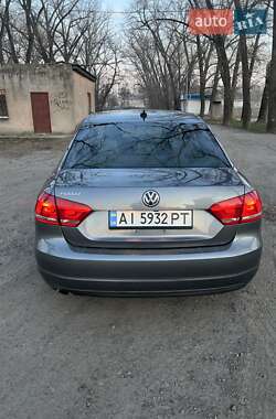 Седан Volkswagen Passat 2013 в 