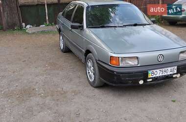 Седан Volkswagen Passat 1988 в 