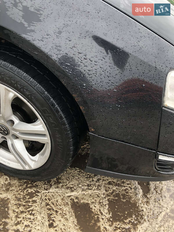 Универсал Volkswagen Passat 2006 в Гоще