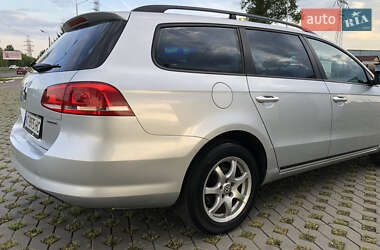 Універсал Volkswagen Passat 2011 в 