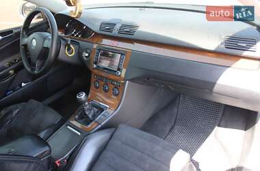 Седан Volkswagen Passat 2006 в 