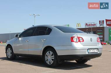 Седан Volkswagen Passat 2006 в 