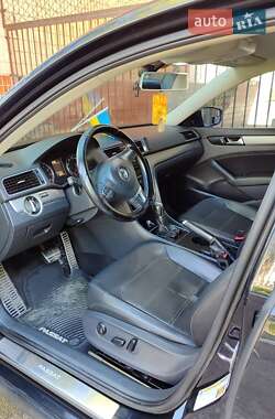 Седан Volkswagen Passat 2013 в 