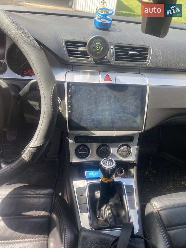 Универсал Volkswagen Passat 2006 в Ужгороде