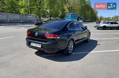 Седан Volkswagen Passat 2015 в 