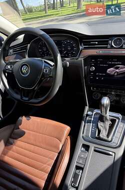 Седан Volkswagen Passat 2019 в 