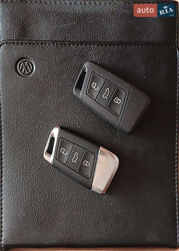 Універсал Volkswagen Passat 2015 в Чернігові