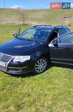 Универсал Volkswagen Passat 2006 в Корце