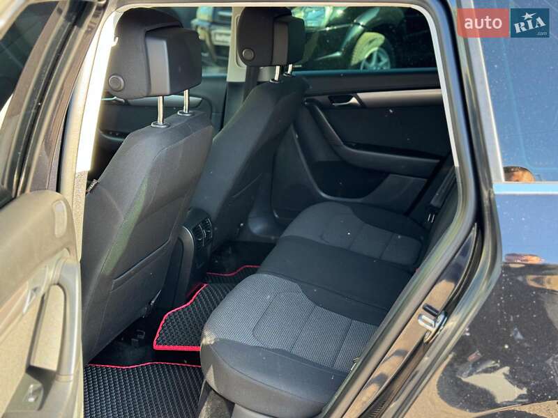 Універсал Volkswagen Passat 2011 в Вінниці