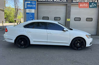 Седан Volkswagen Passat 2016 в 
