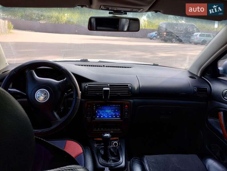 Седан Volkswagen Passat 2002 в Сумах