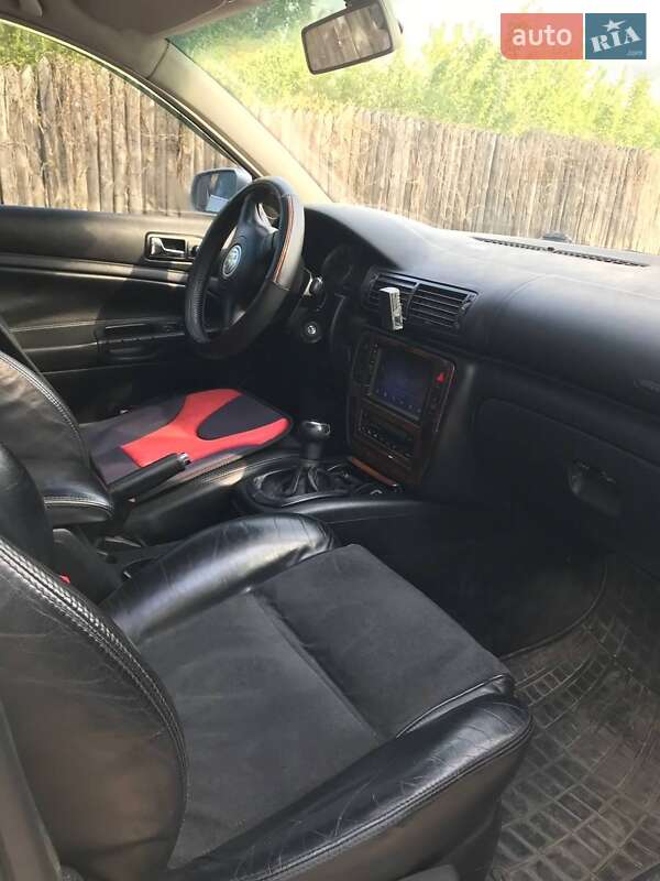 Седан Volkswagen Passat 2002 в Сумах