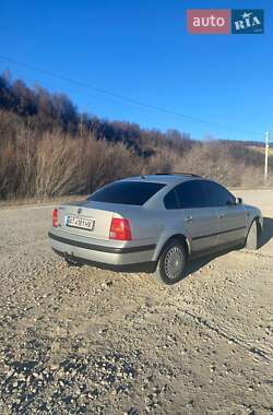 Седан Volkswagen Passat 1999 в 