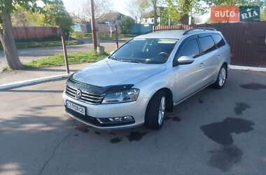 Універсал Volkswagen Passat 2012 в Мені