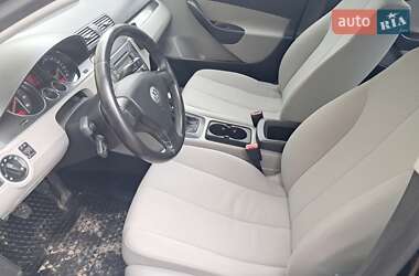 Седан Volkswagen Passat 2005 в 