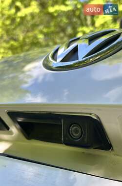 Универсал Volkswagen Passat 2012 в 