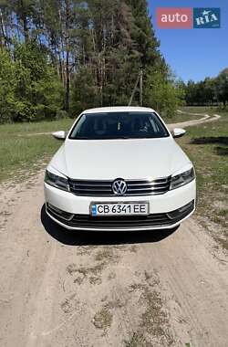 Седан Volkswagen Passat 2012 в Прилуках