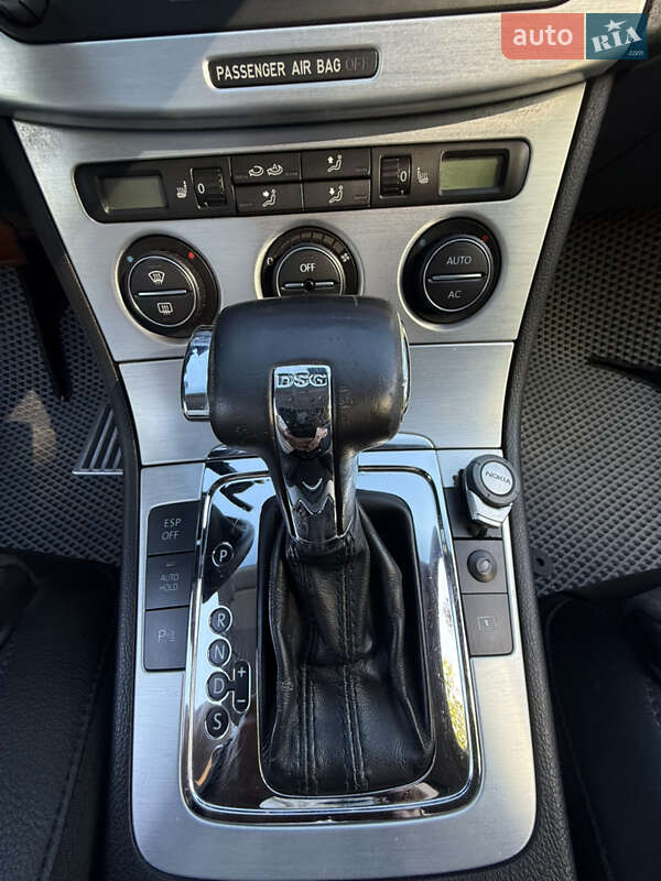 Седан Volkswagen Passat 2008 в Чернівцях