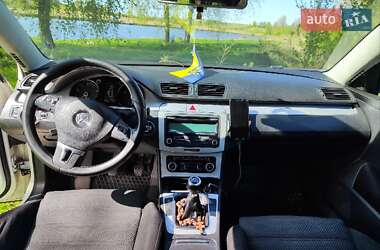 Универсал Volkswagen Passat 2010 в 