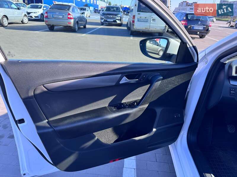 Универсал Volkswagen Passat 2012 в Виннице