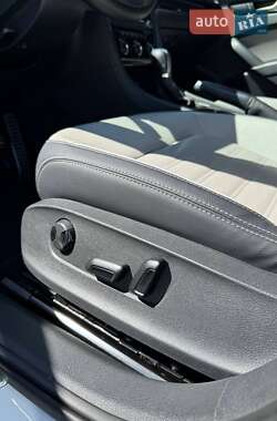 Седан Volkswagen Passat 2015 в 