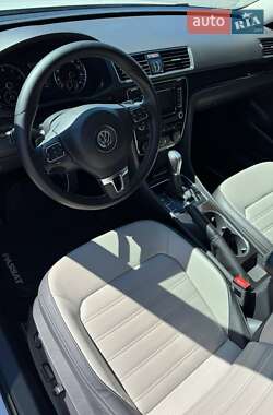 Седан Volkswagen Passat 2015 в 