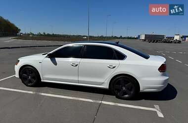 Седан Volkswagen Passat 2015 в 